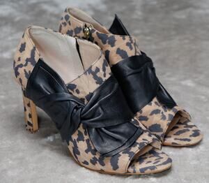 Louise Et Cie Lo Idola Leopard Print Heeled Ankle Boot Peep Toe Womens 8.5
